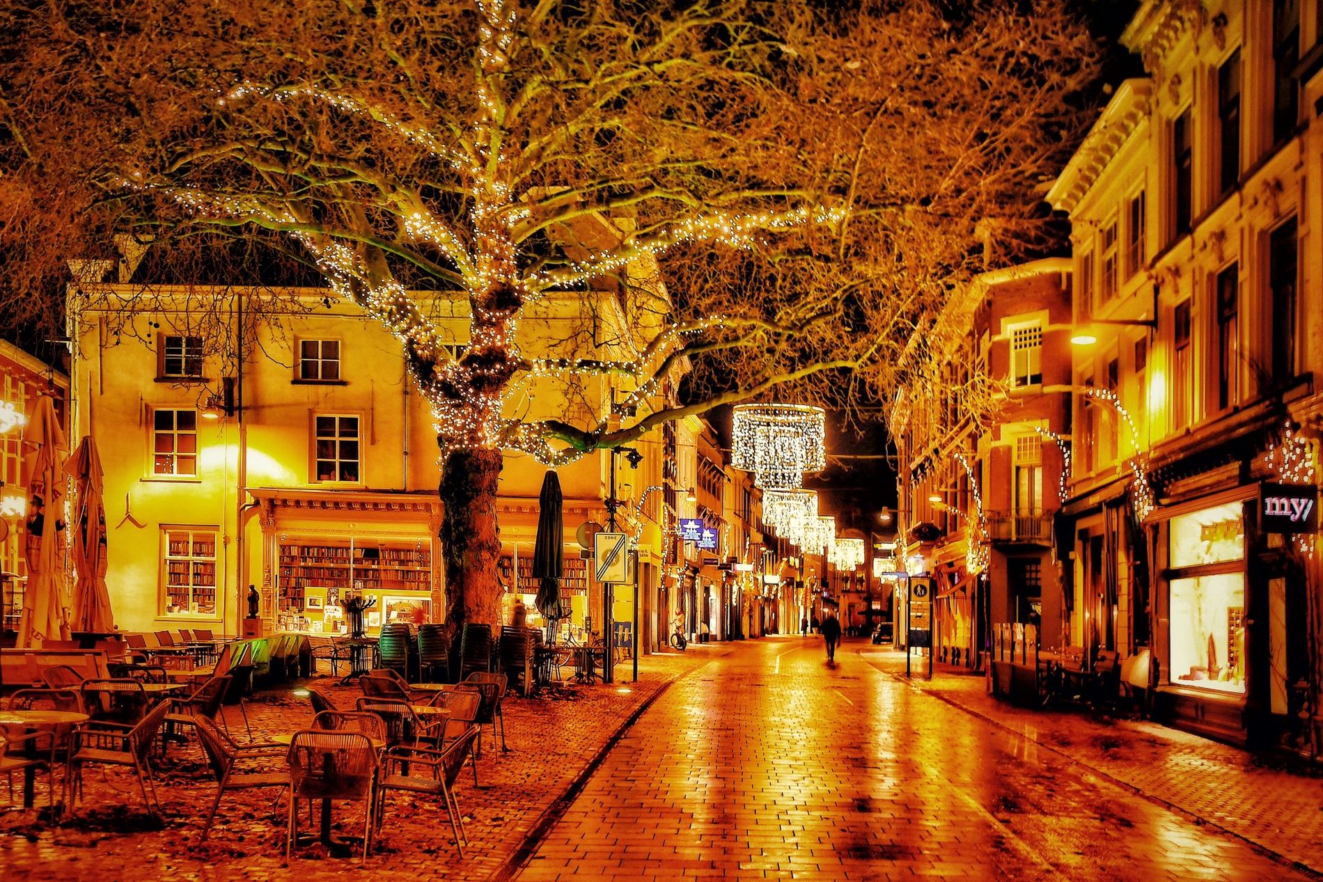 Historische Lichtjeswandeling Breda