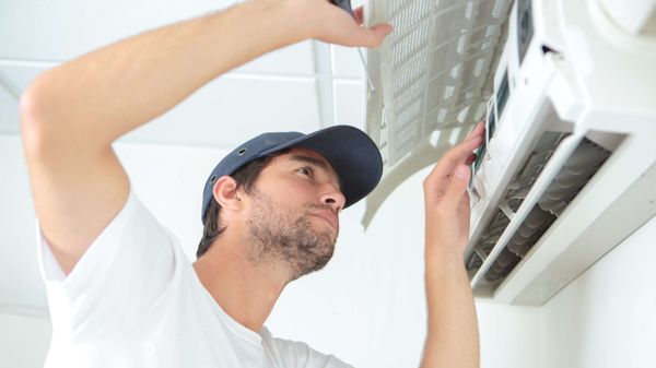 Airco monteur