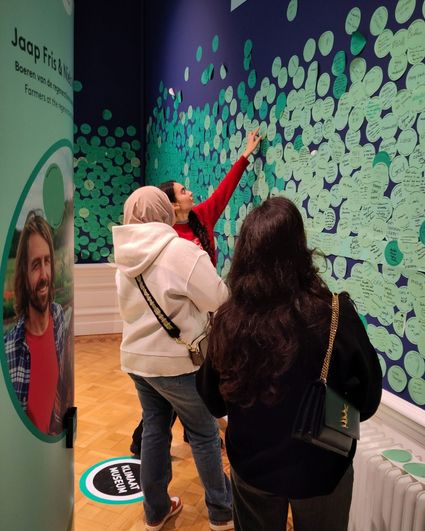 Bezoekers in het Klimaatmuseum in Leiden