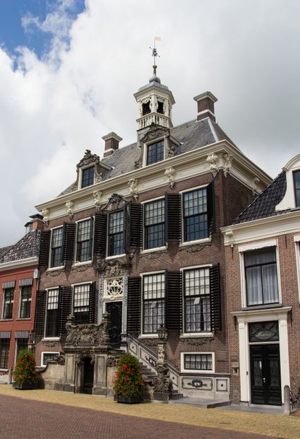 voorkant stadhuis sneek