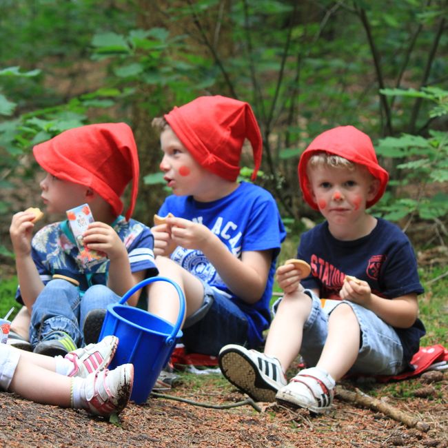 kinderen met kaboutermuts