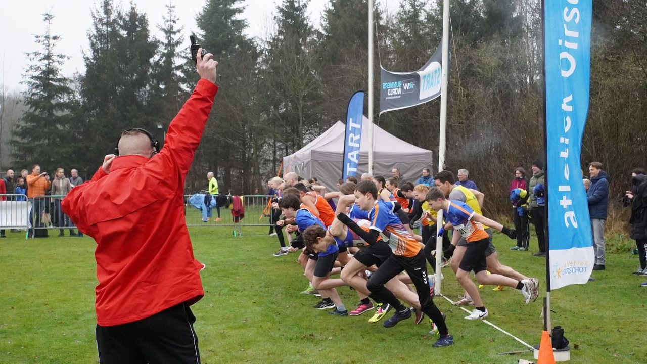 startschot van de auwjoarscross