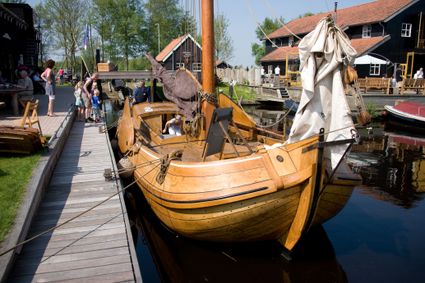 het Skutsjemuseum in Earnewald in het Nationaal Park De Alde Feanen