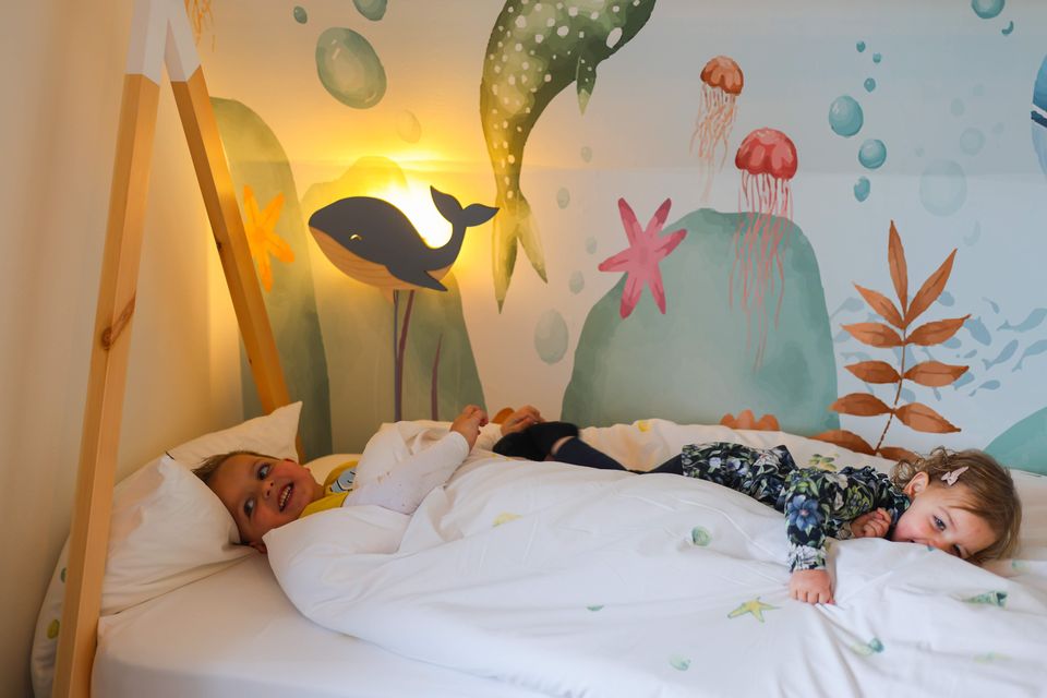 Wie wil er nou niet in een echt Tippie bed slapen! Alleen in de Kids bungalow.