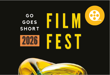 Afbeelding met tekst Go Goes Short