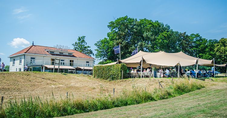 Brass aan de Maas