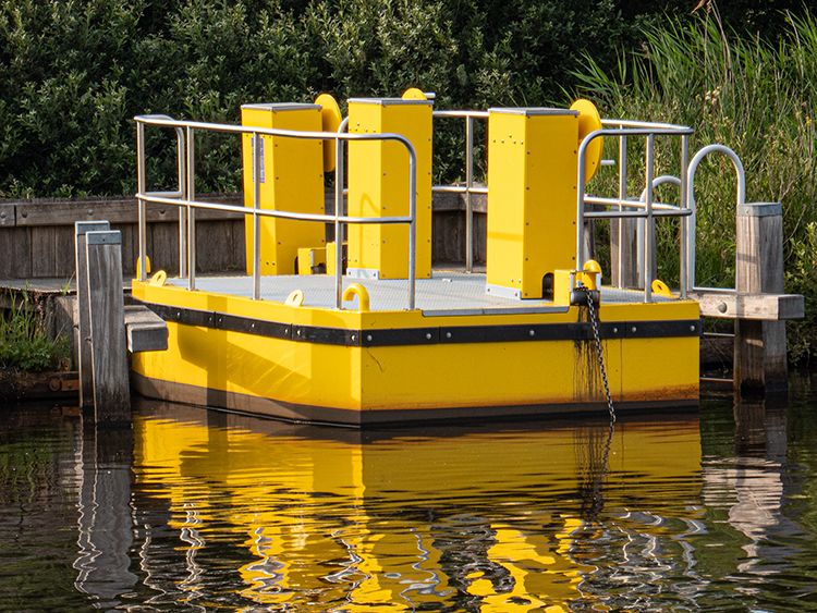 Het pontje ligt bijna altijd aan de overkant...