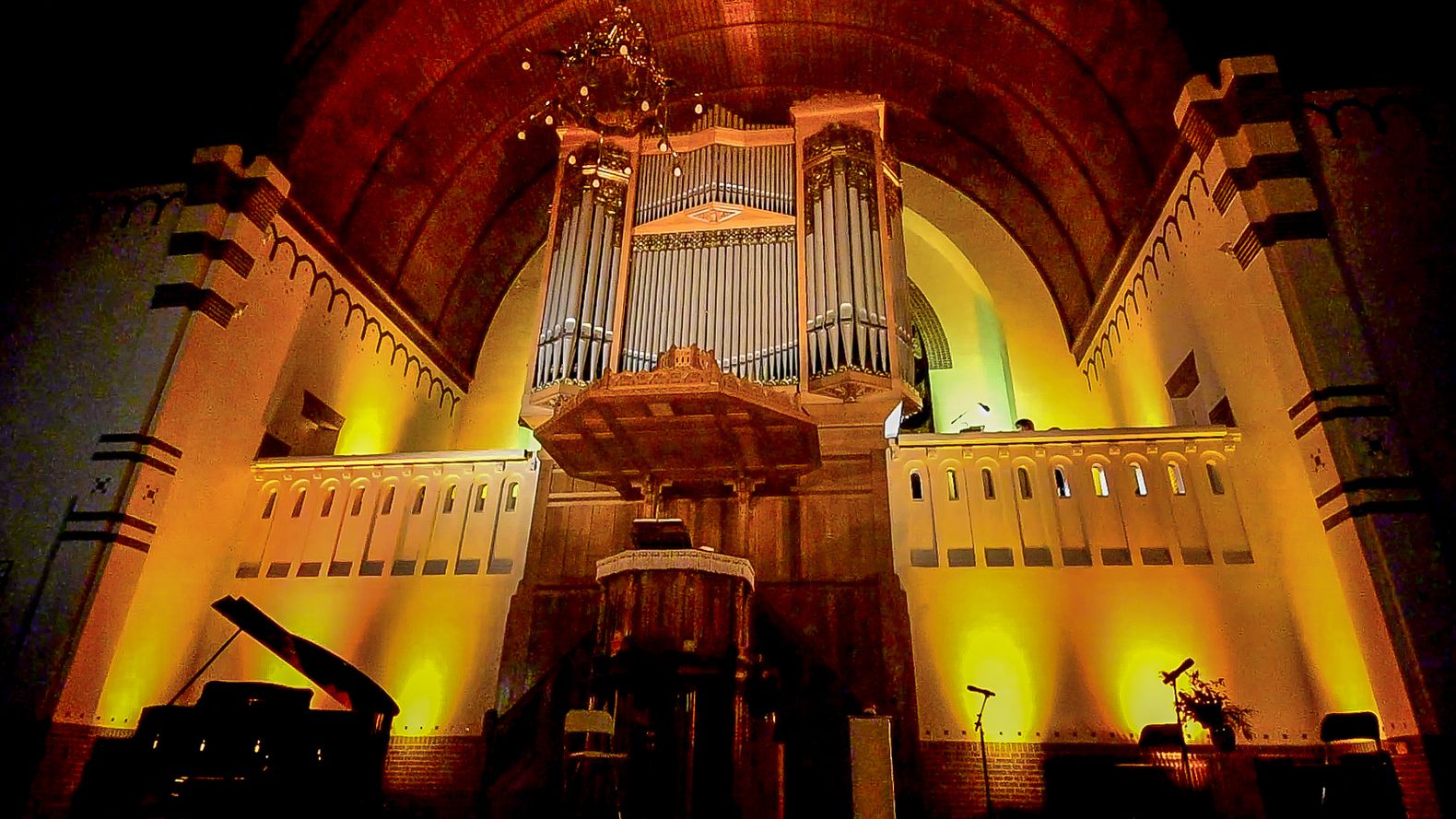 De orgel in de Adventskerk.