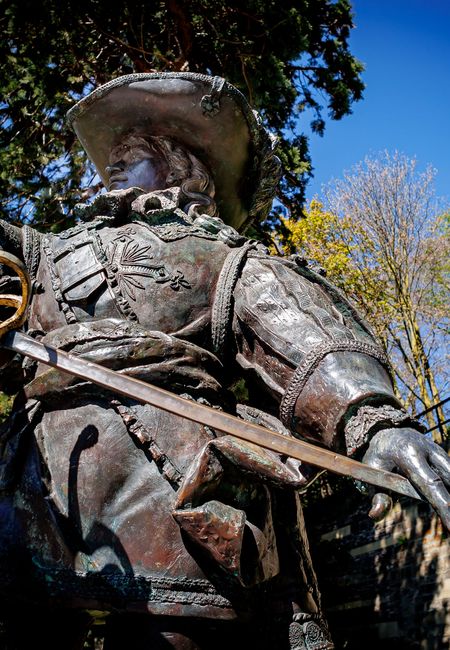 Statue of d'Artagnan in Maastricht