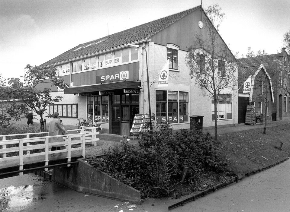 Zwart-wit foto van oude Spar in Middenbeemster