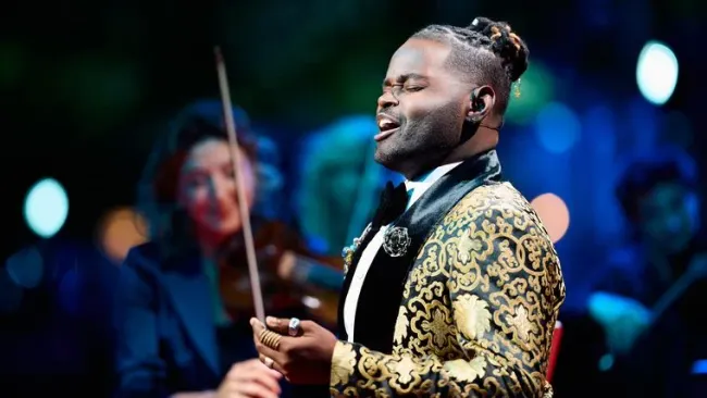 Amsterdam Sinfonietta & John Holiday