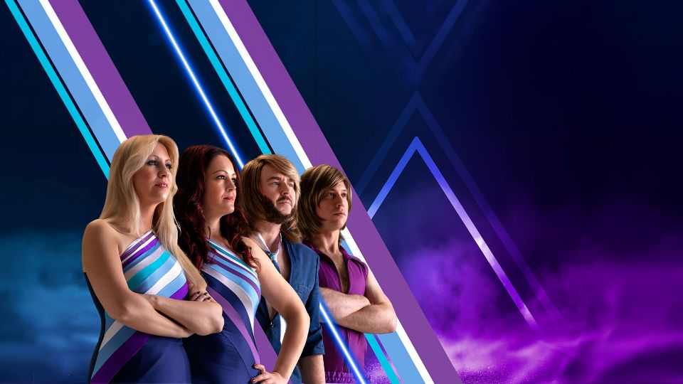Een groep die zich voordoet als ABBA
