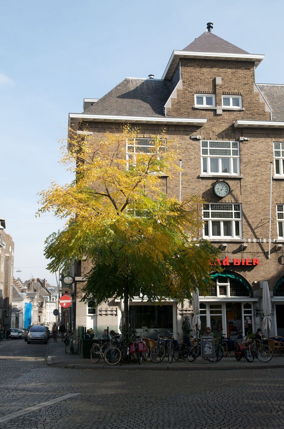Cafe Brusselsestraat in Maastricht