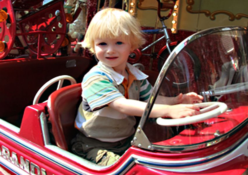 Een gezellig ritje met de draaimolen