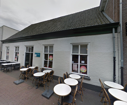 op de foto zie je het oudste pand van oss