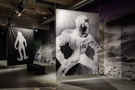 Bones of Graphene, Skin of Kevlar bij MU Eindhoven